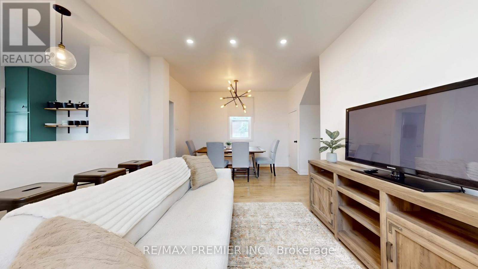 1 Burness Drive, St. Catharines, Ontario  L2P 1J2 - Photo 4 - X12538052