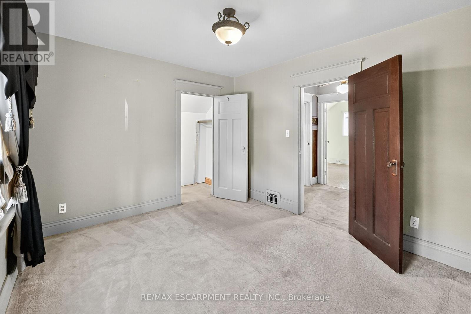 72 London Street N, Hamilton, Ontario  L8H 4B5 - Photo 17 - X12538116