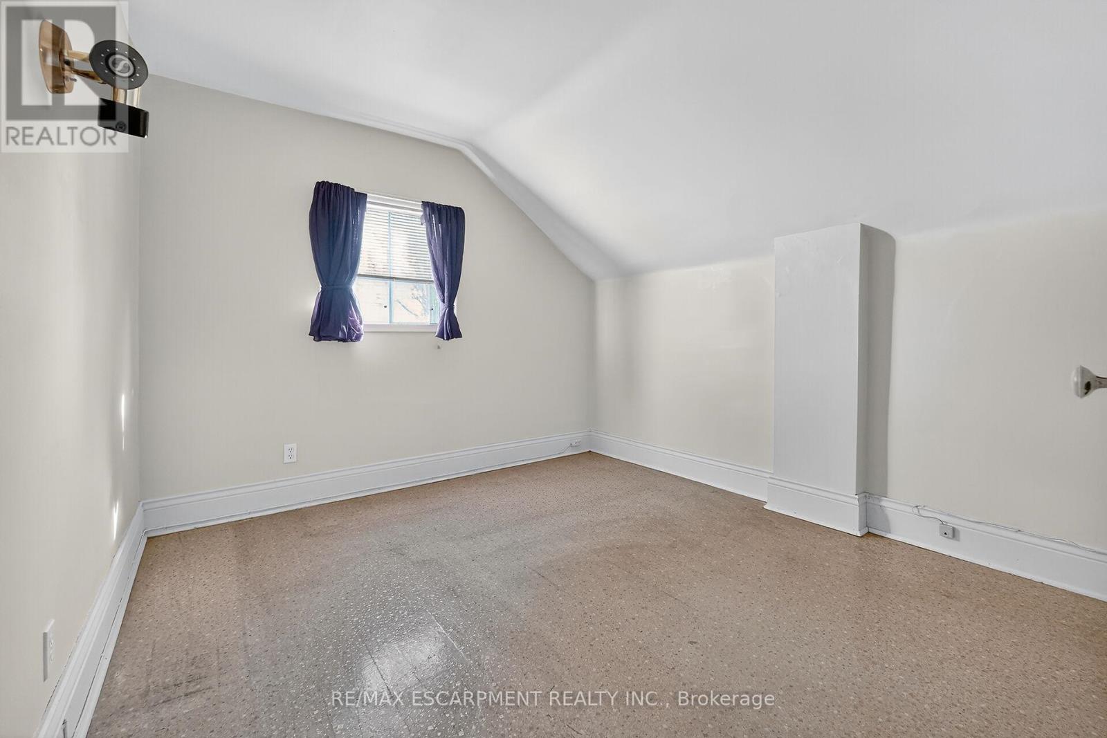 72 London Street N, Hamilton, Ontario  L8H 4B5 - Photo 18 - X12538116