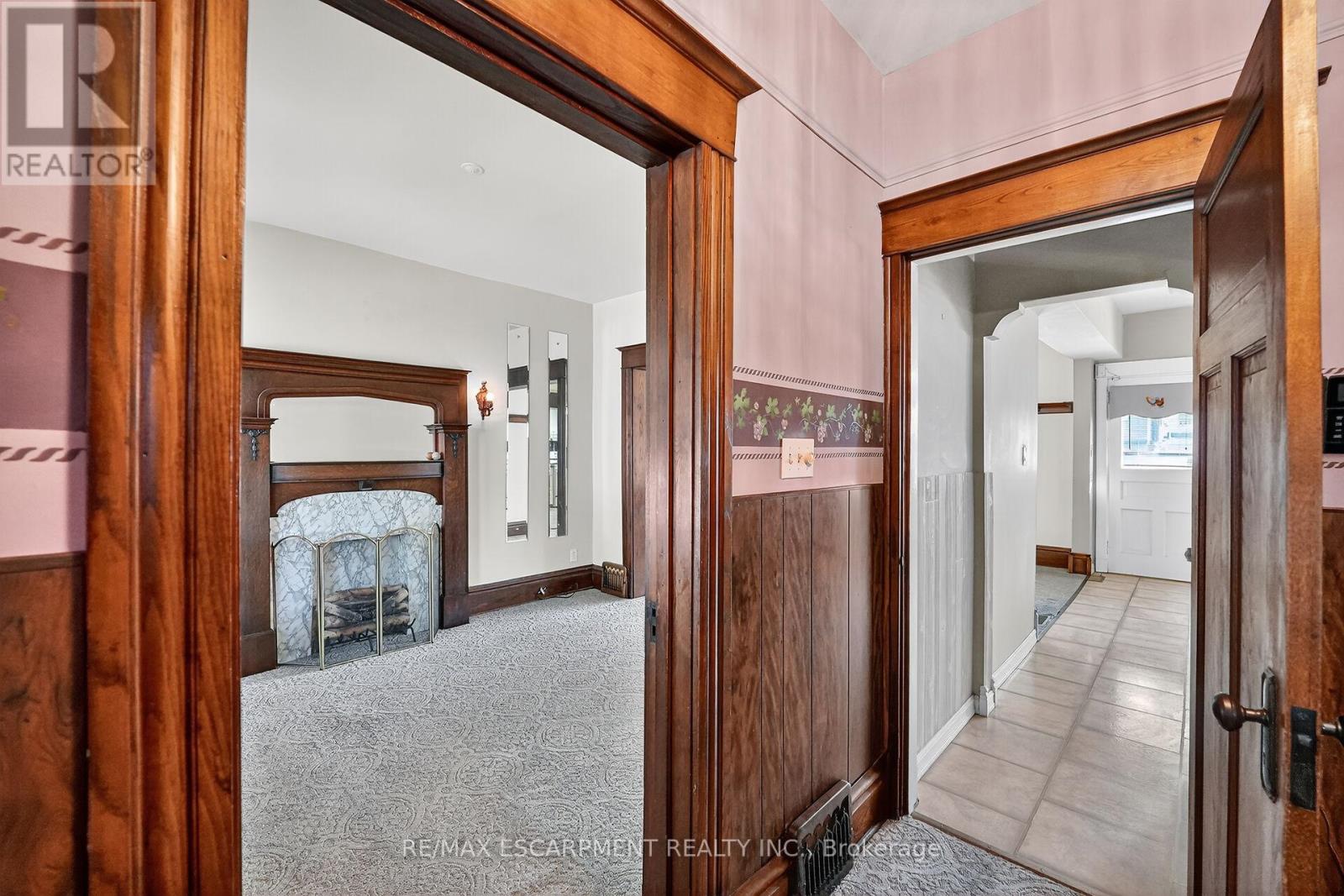 72 London Street N, Hamilton, Ontario  L8H 4B5 - Photo 6 - X12538116