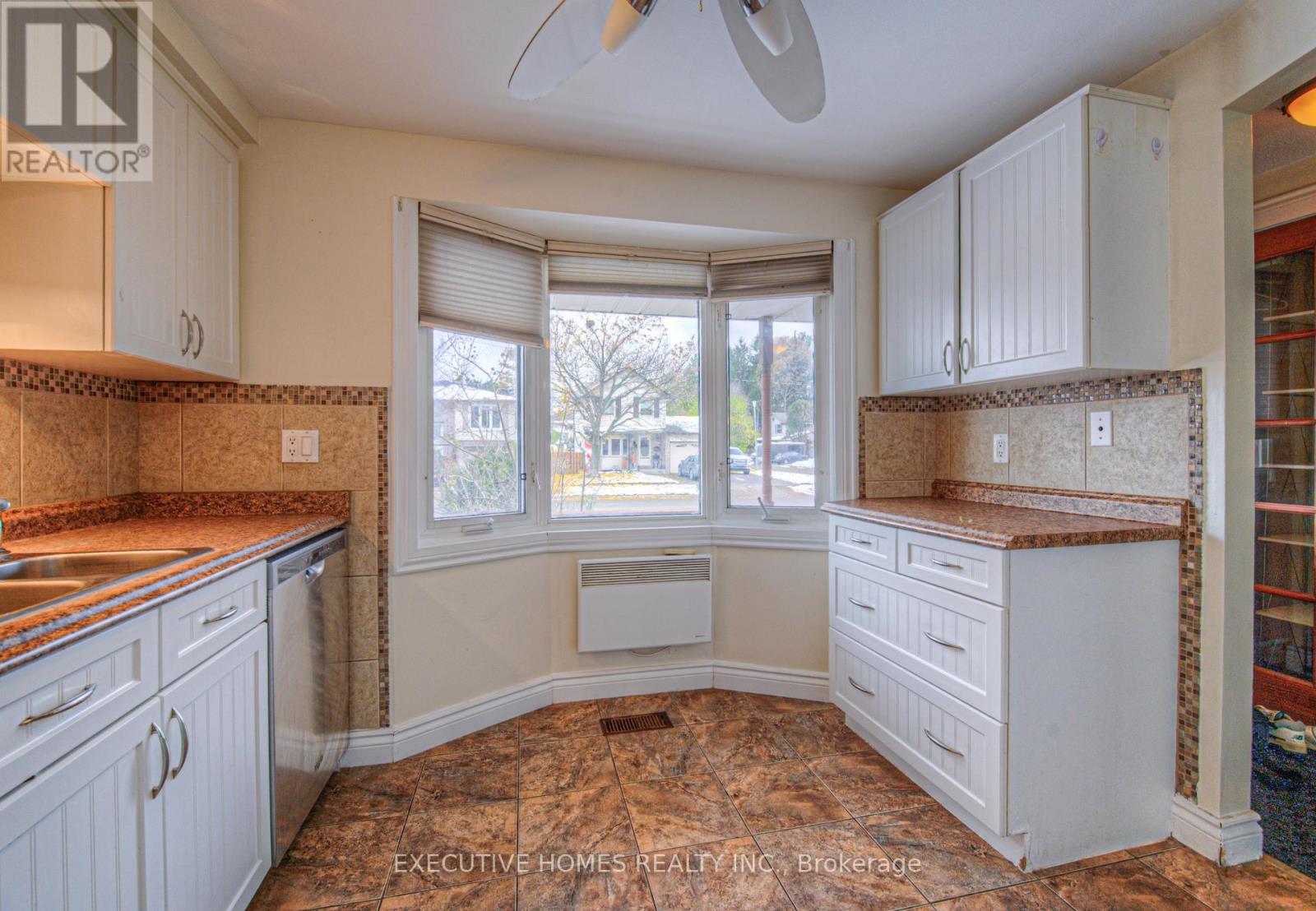 595 Preston Parkway, Cambridge, Ontario  N3H 5J9 - Photo 11 - X12309920