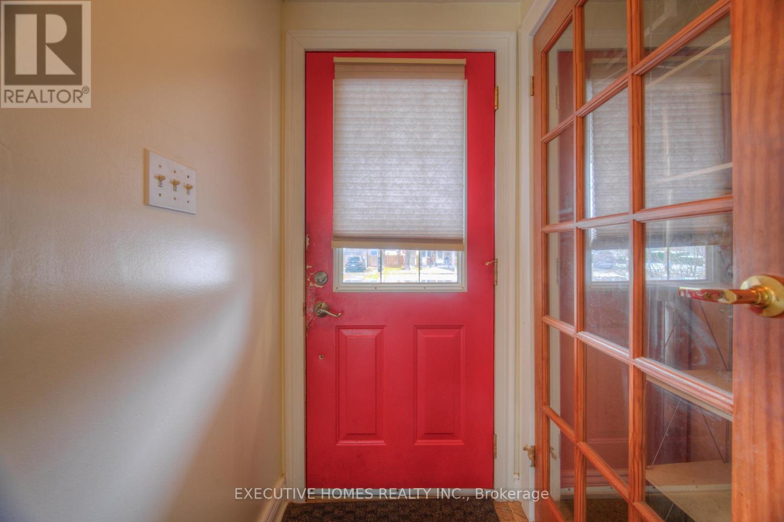 595 Preston Parkway, Cambridge, Ontario  N3H 5J9 - Photo 4 - X12309920