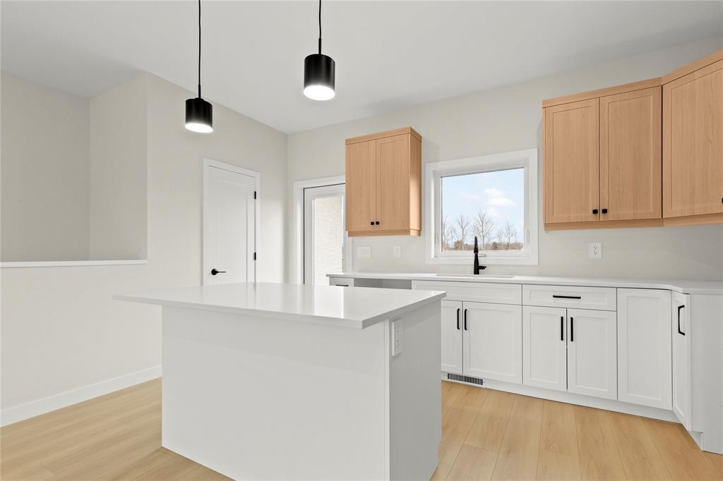 119 Champagne Street, Ste Anne, Manitoba R5H 0C2 - Photo 6 - 202525703