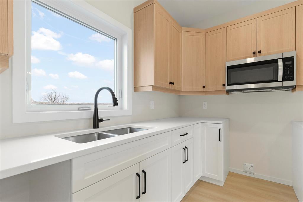 119 Champagne Street, Ste Anne, Manitoba R5H 0C2 - Photo 4 - 202525703