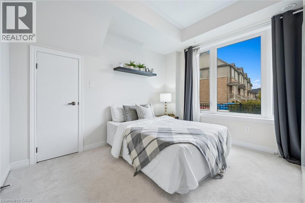 252 Law Drive, Guelph, Ontario N1E 0P6 - Photo 8 - 40782233