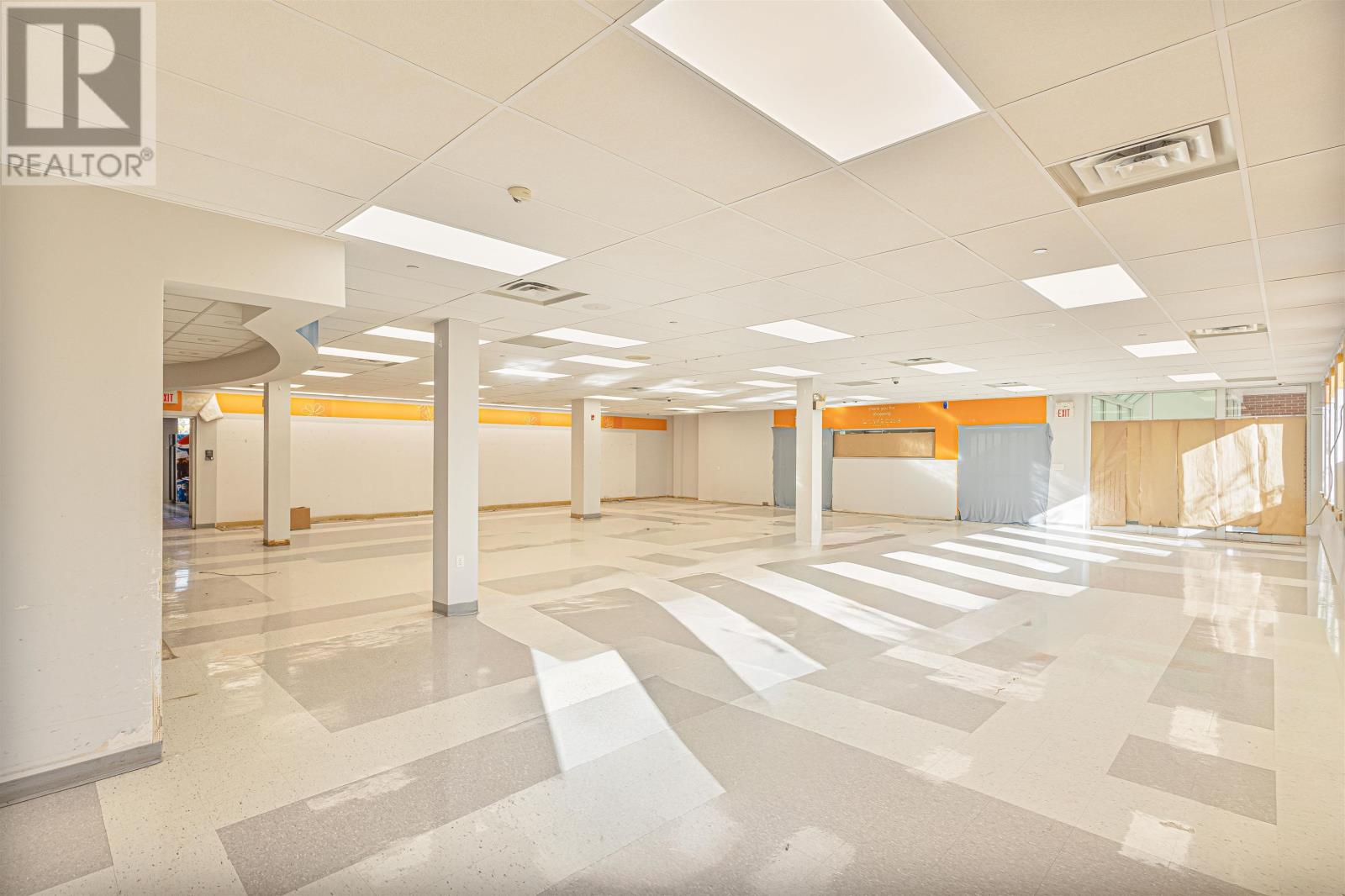 199 Grafton Street, Charlottetown, Prince Edward Island C1A 1L2 - Photo 2 - 202527762