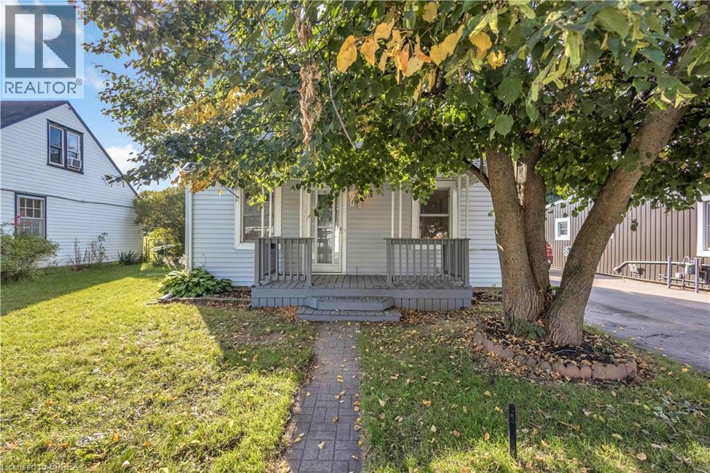 68 Dorothy Street, Brantford, Ontario  N3S 1H2 - Photo 2 - 40768725