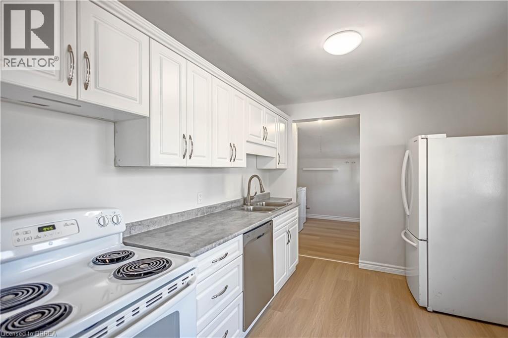 68 Dorothy Street, Brantford, Ontario  N3S 1H2 - Photo 10 - 40768725