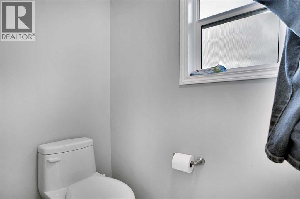 208 Panton Road Nw, Calgary, Alberta  T3K 0Z2 - Photo 23 - A2248718