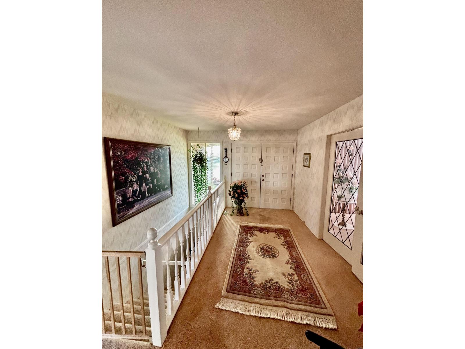 46544 Seaholm Crescent, Fairfield Island, Chilliwack, British Columbia  V2P 6K8 - Photo 2 - R3066429