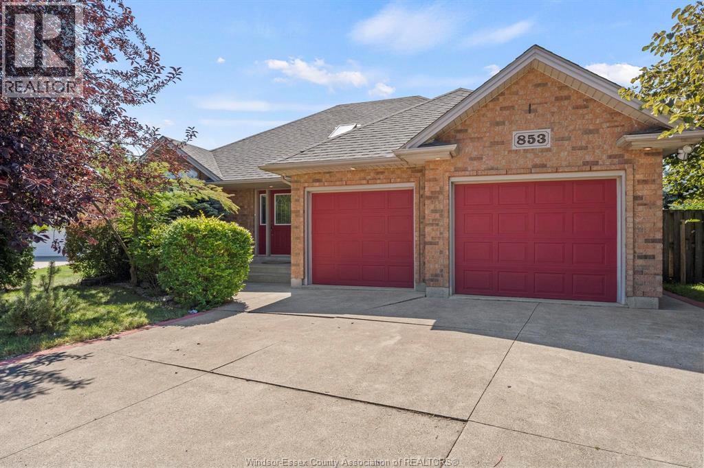 853 Southwood Drive, Lakeshore, Ontario  N0R 1A0 - Photo 3 - 25028677