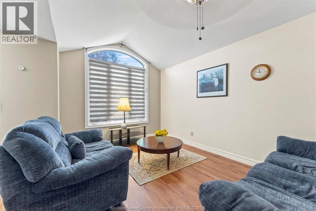 853 Southwood Drive, Lakeshore, Ontario  N0R 1A0 - Photo 5 - 25028677