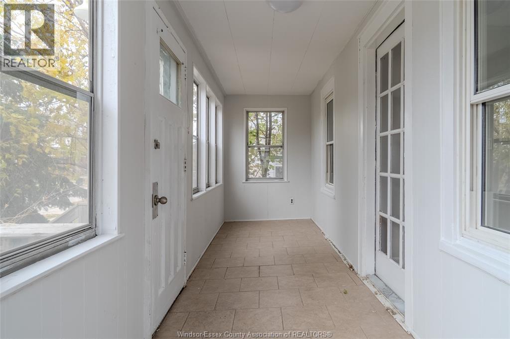 446 Mckay Avenue, Windsor, Ontario N9B 1Z8 - Photo 2 - 25028667