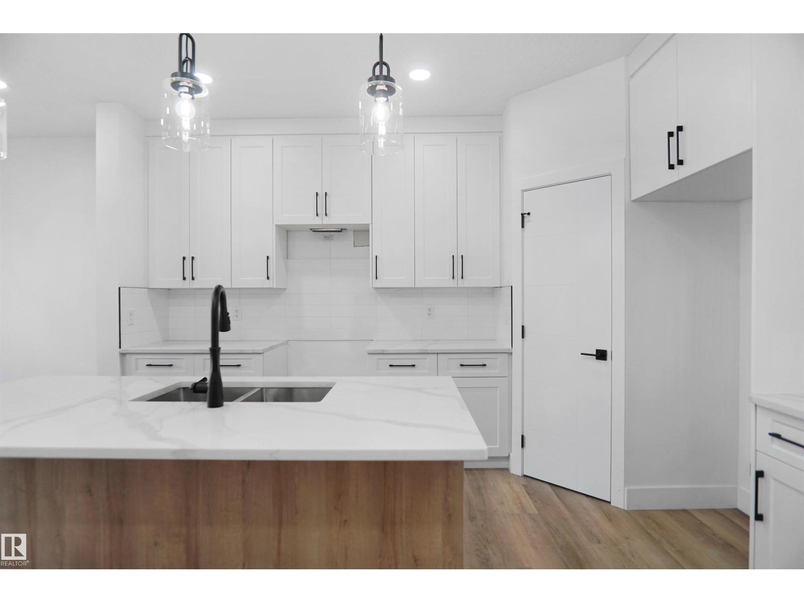 786 Cy Becker Dr Nw, Edmonton, Alberta  T5Y 2W4 - Photo 7 - E4464993