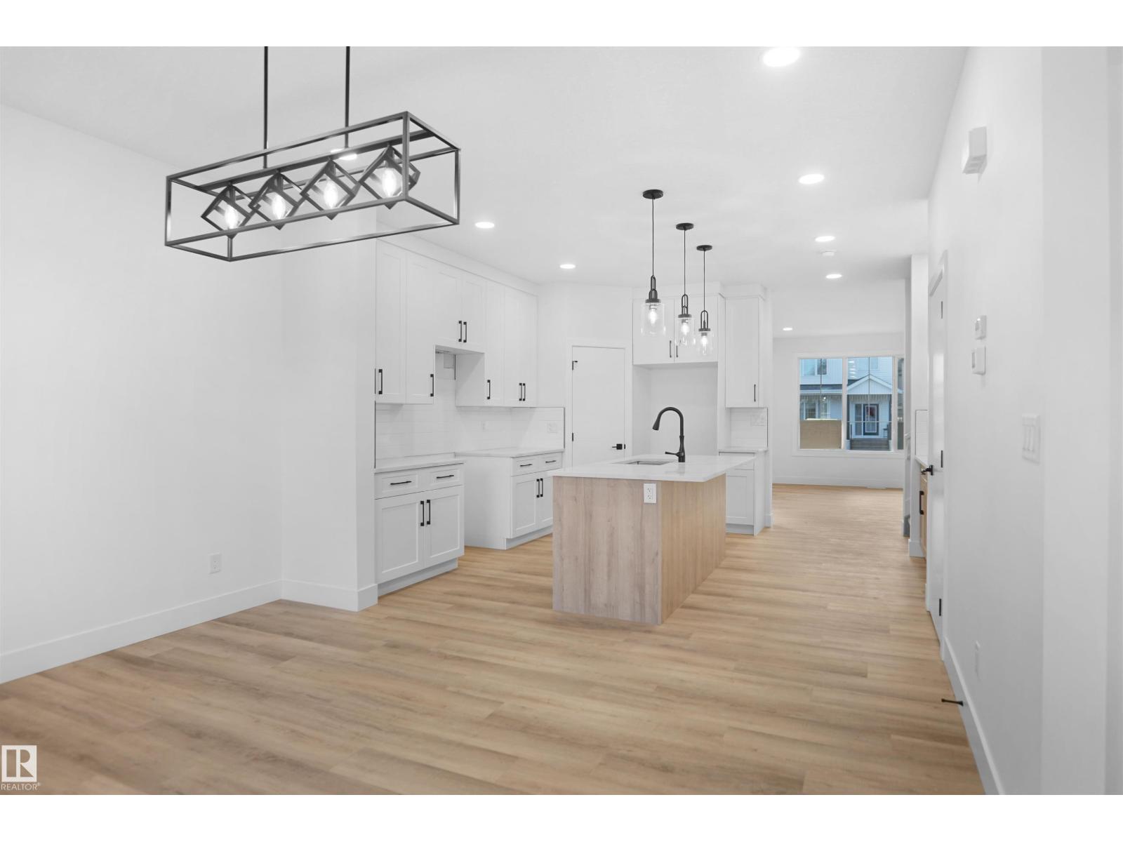 786 Cy Becker Dr Nw, Edmonton, Alberta  T5Y 2W4 - Photo 18 - E4464993