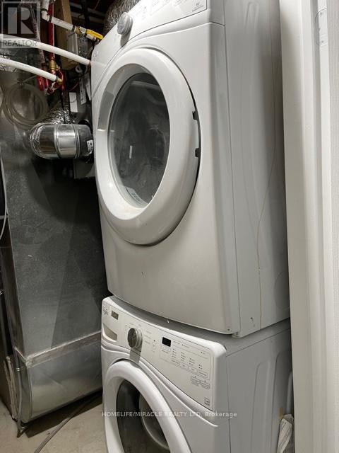 78 Saint Dennis Road, Brampton, Ontario  L6R 0B6 - Photo 15 - W12533086