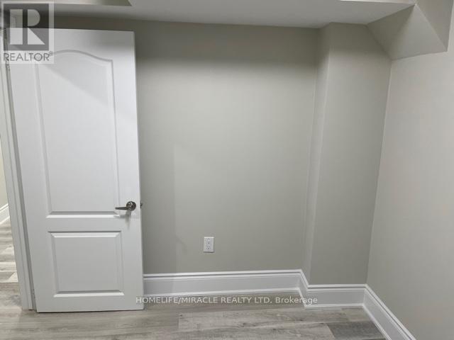 78 Saint Dennis Road, Brampton, Ontario  L6R 0B6 - Photo 17 - W12533086