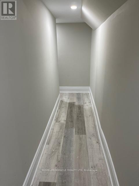 78 Saint Dennis Road, Brampton, Ontario  L6R 0B6 - Photo 9 - W12533086