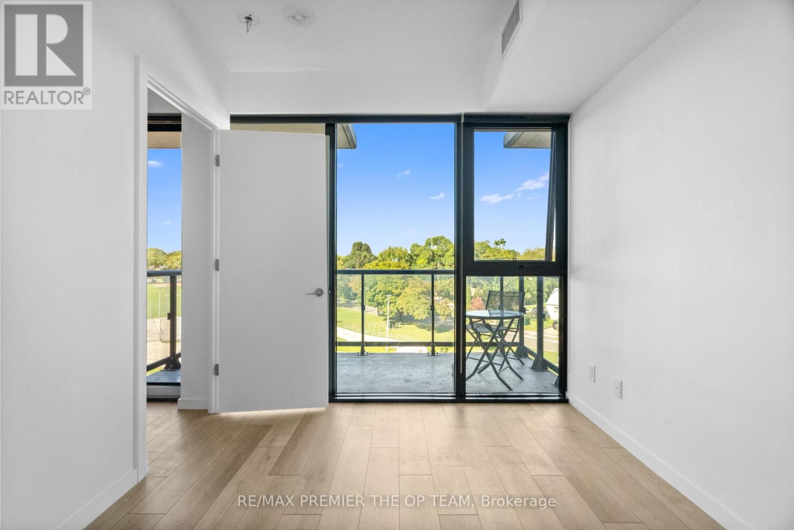 406 - 7 Smith Crescent N, Toronto, Ontario  M8Z 0G3 - Photo 22 - W12537690