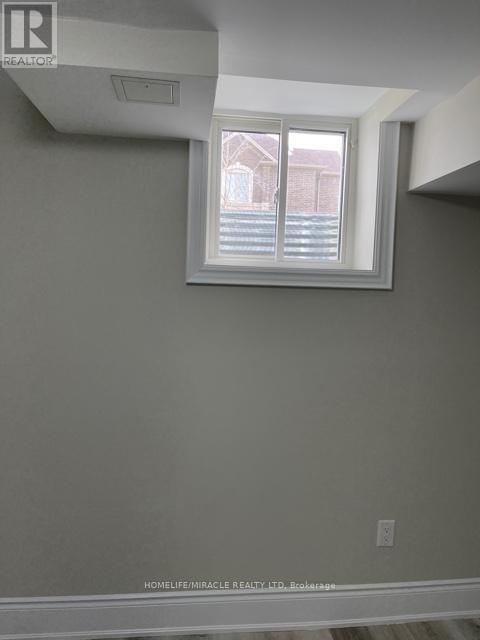 78 Saint Dennis Road, Brampton, Ontario  L6R 0B6 - Photo 8 - W12533086