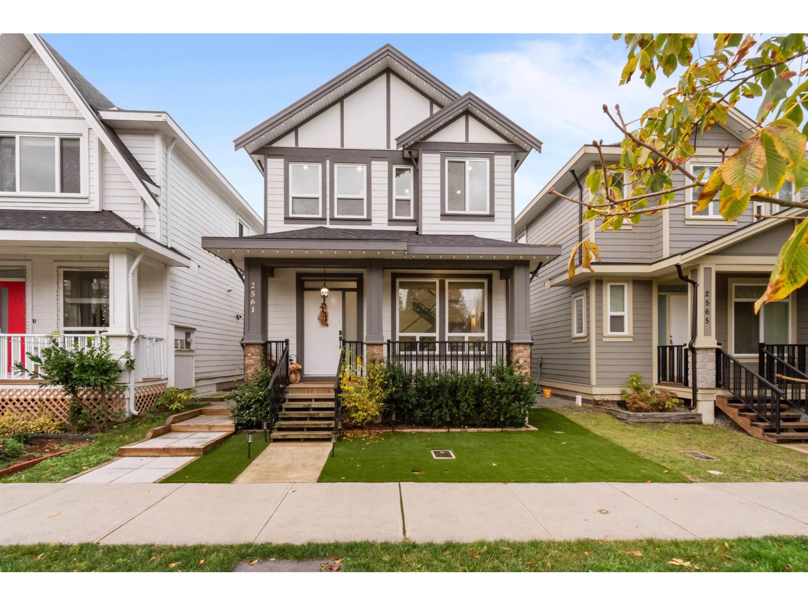 2561 168 Street, Surrey, British Columbia V3Z 0A7 - Photo 2 - R3066704