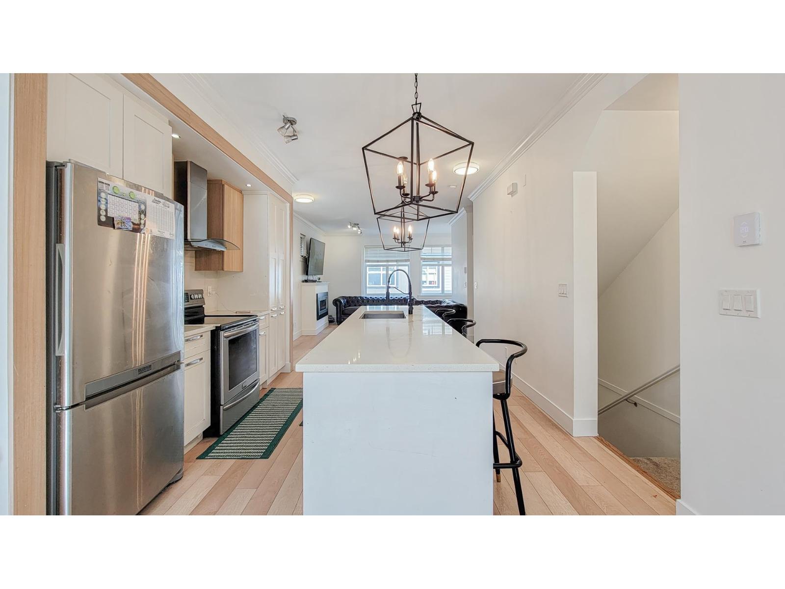 11 6350 142 Street, Surrey, British Columbia  V3X 1B8 - Photo 2 - R3066329