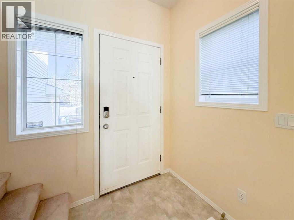 21 Panamount Hill Nw, Calgary, Alberta  T3K 5R8 - Photo 3 - A2270156