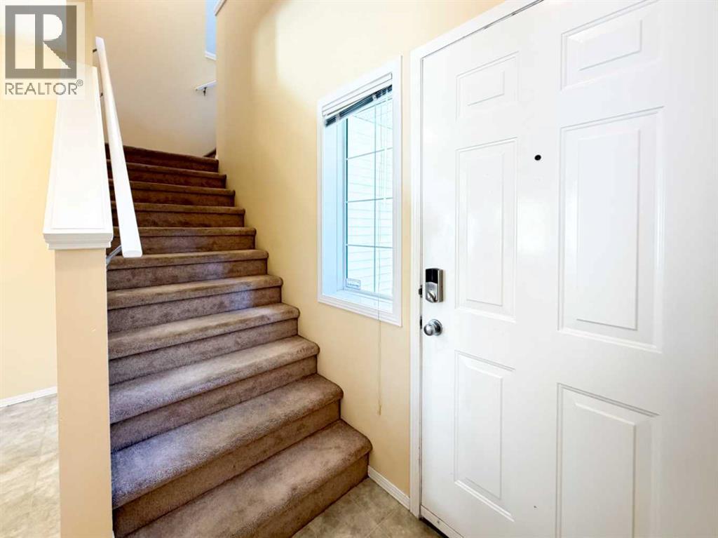 21 Panamount Hill Nw, Calgary, Alberta  T3K 5R8 - Photo 4 - A2270156