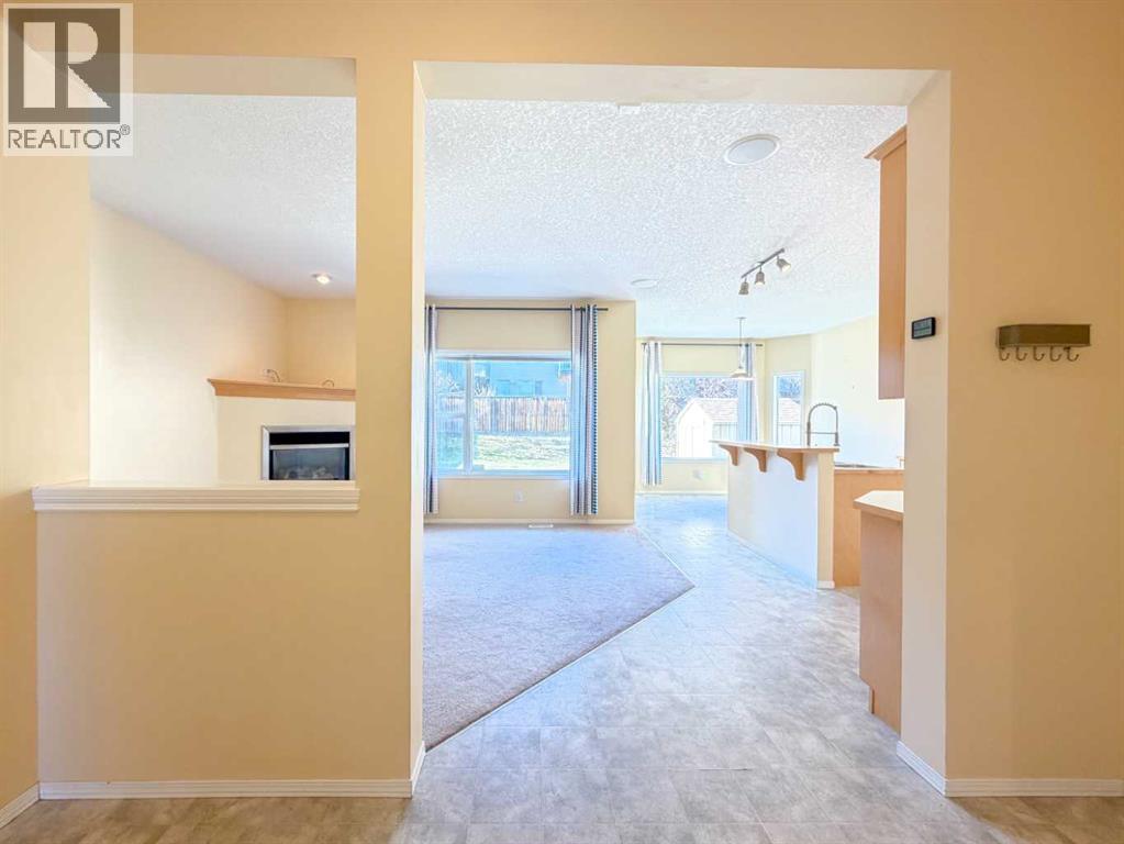 21 Panamount Hill Nw, Calgary, Alberta  T3K 5R8 - Photo 13 - A2270156