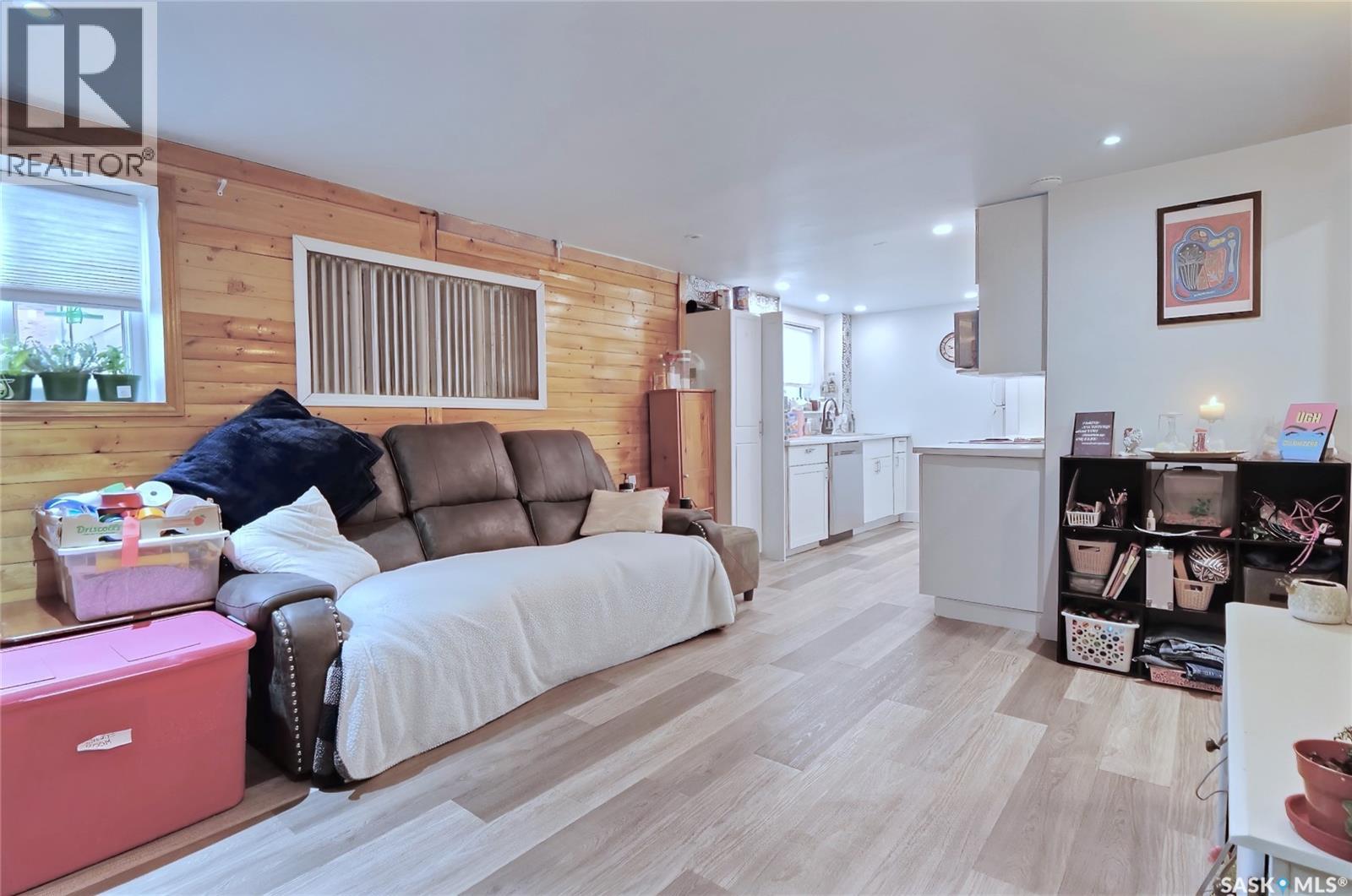 142 Hochelaga Street W, Moose Jaw, Saskatchewan  S6H 2G3 - Photo 36 - SK023862