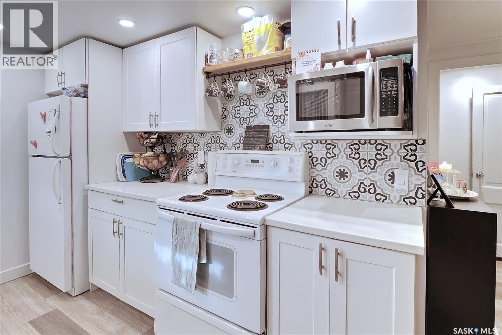 142 Hochelaga Street W, Moose Jaw, Saskatchewan  S6H 2G3 - Photo 37 - SK023862