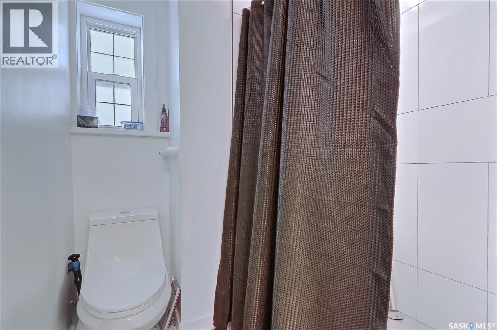 142 Hochelaga Street W, Moose Jaw, Saskatchewan  S6H 2G3 - Photo 40 - SK023862