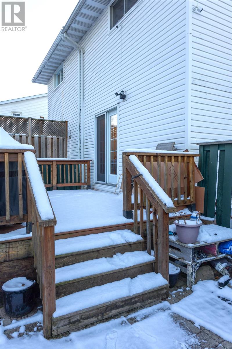 40 Panoramic Dr, Sault Ste. Marie, Ontario  P6B 5T3 - Photo 7 - SM253213