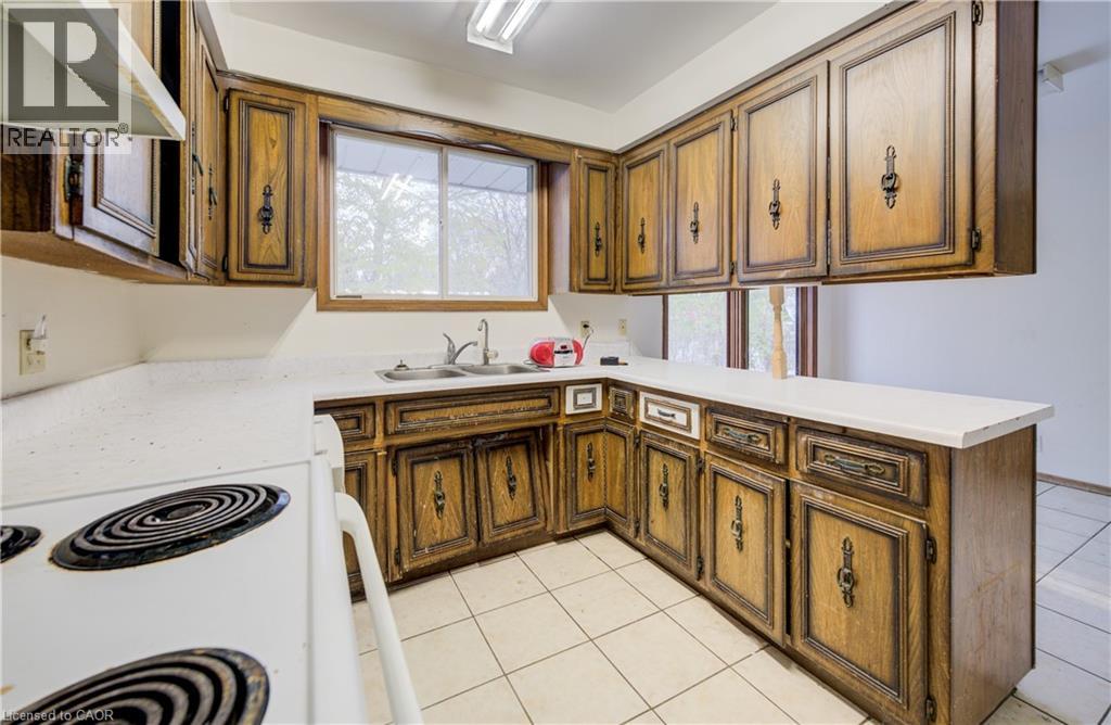 47 Academy Crescent, Waterloo, Ontario  N2L 5H8 - Photo 14 - 40787823