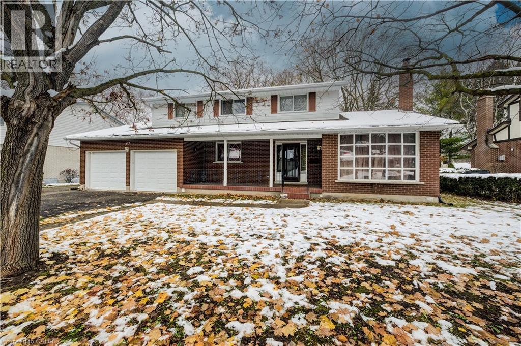 47 Academy Crescent, Waterloo, Ontario  N2L 5H8 - Photo 3 - 40787823