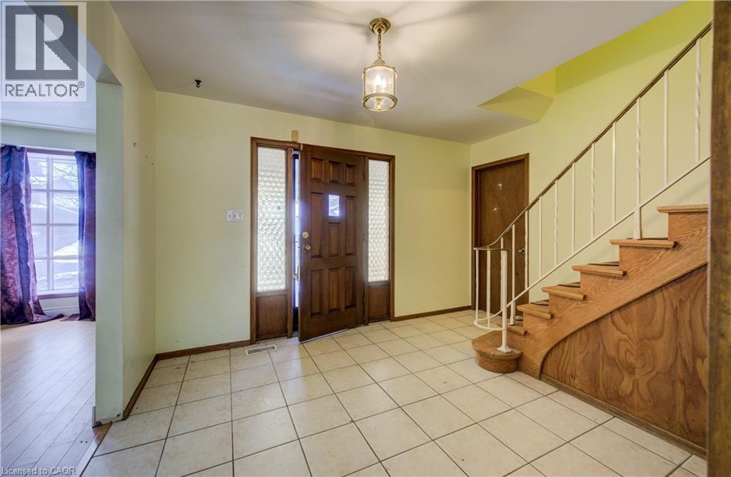 47 Academy Crescent, Waterloo, Ontario  N2L 5H8 - Photo 5 - 40787823