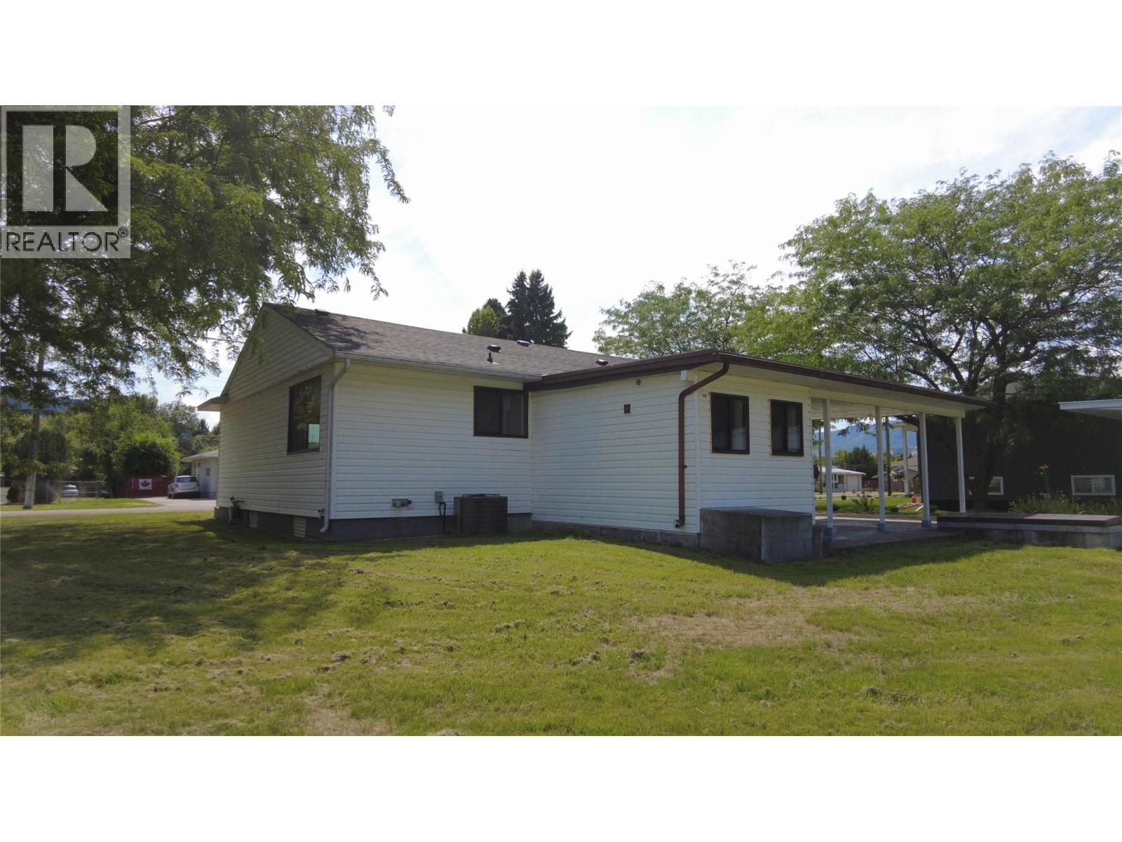 6295 College Road, Grand Forks, British Columbia V0H 1H2 - Photo 23 - 10369133