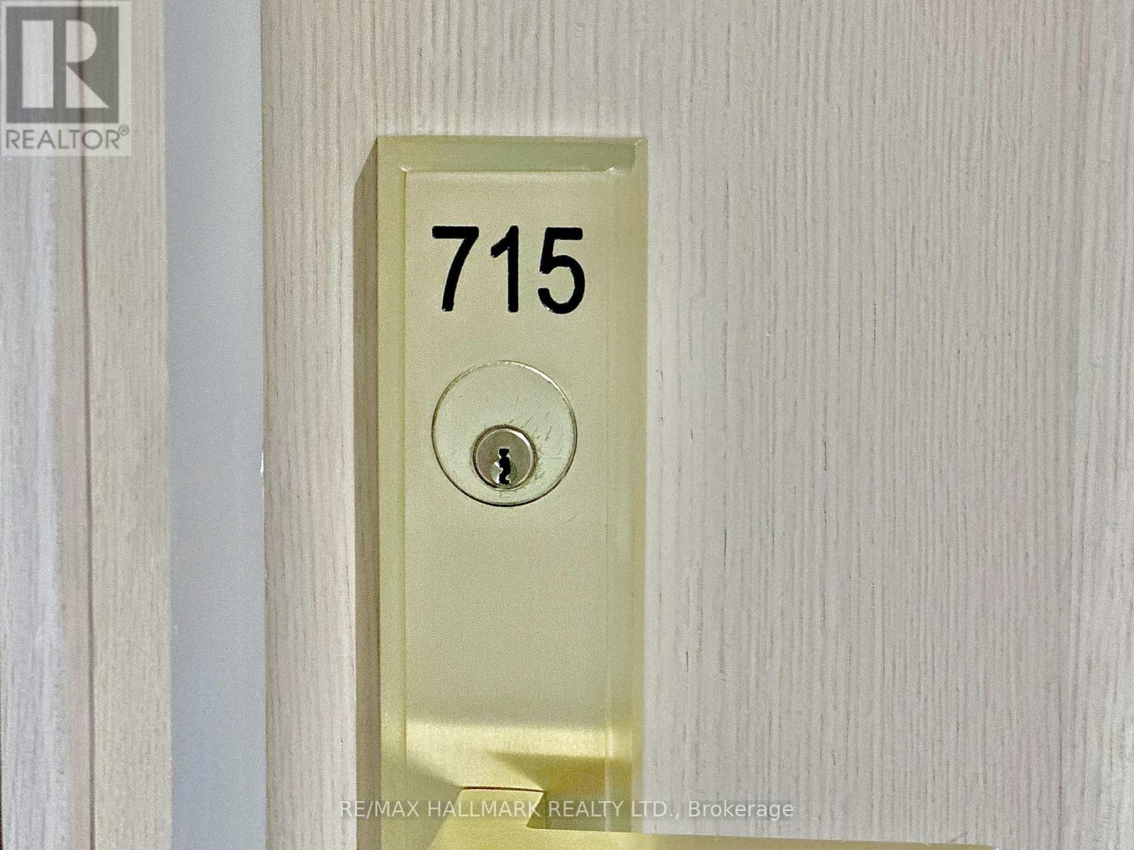 715 - 621 Sheppard Avenue N, Toronto, Ontario  M2K 1B5 - Photo 1 - C12538186