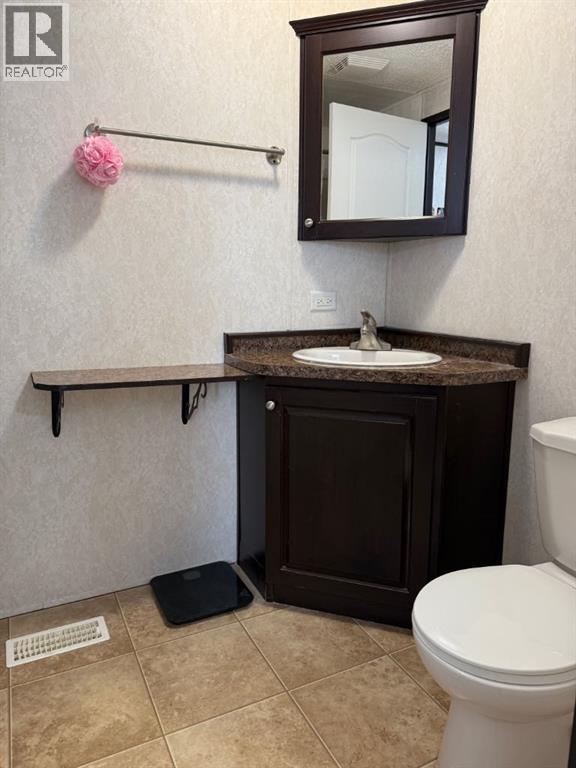 34, Eastview Estates Park, High Prairie, Alberta  T0G 1E0 - Photo 13 - A2270107