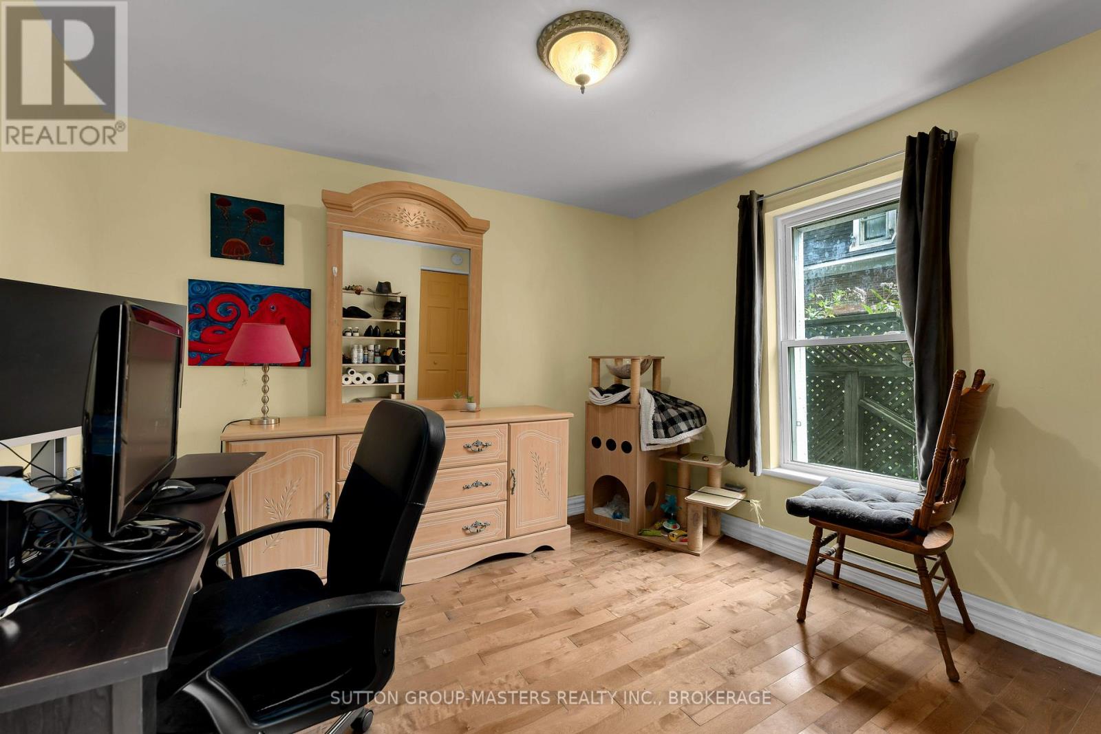 60 Centre Street, Gananoque, Ontario K7G 2H7 - Photo 18 - X12538454