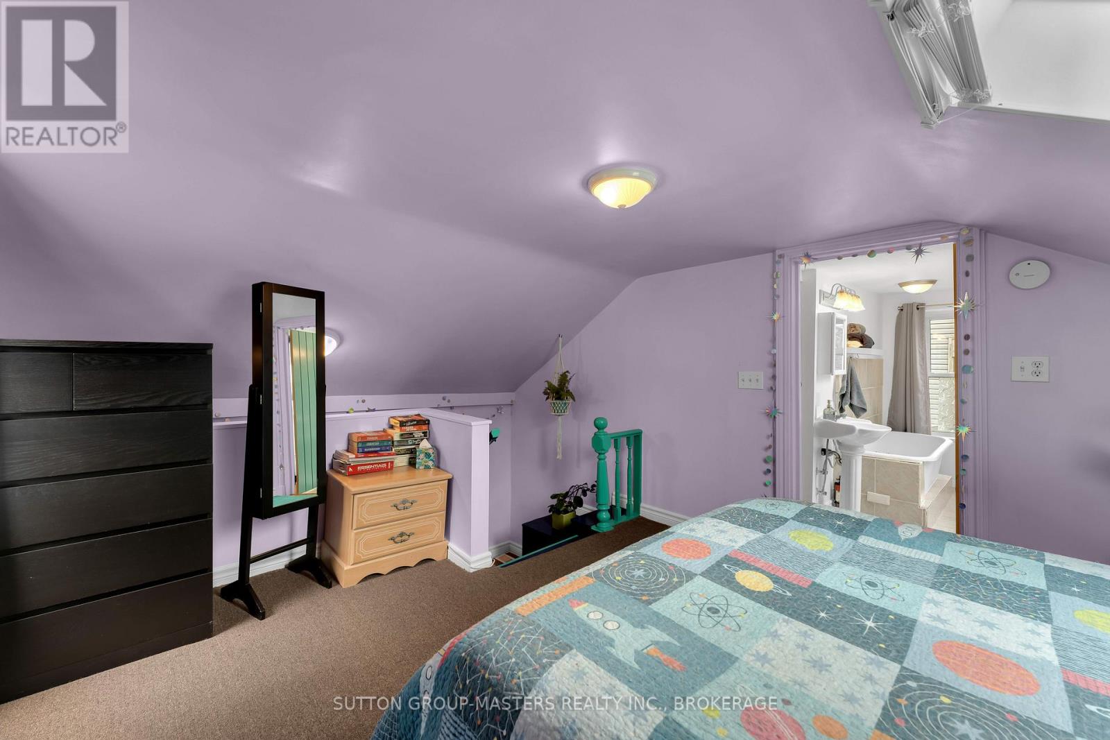 60 Centre Street, Gananoque, Ontario K7G 2H7 - Photo 23 - X12538454