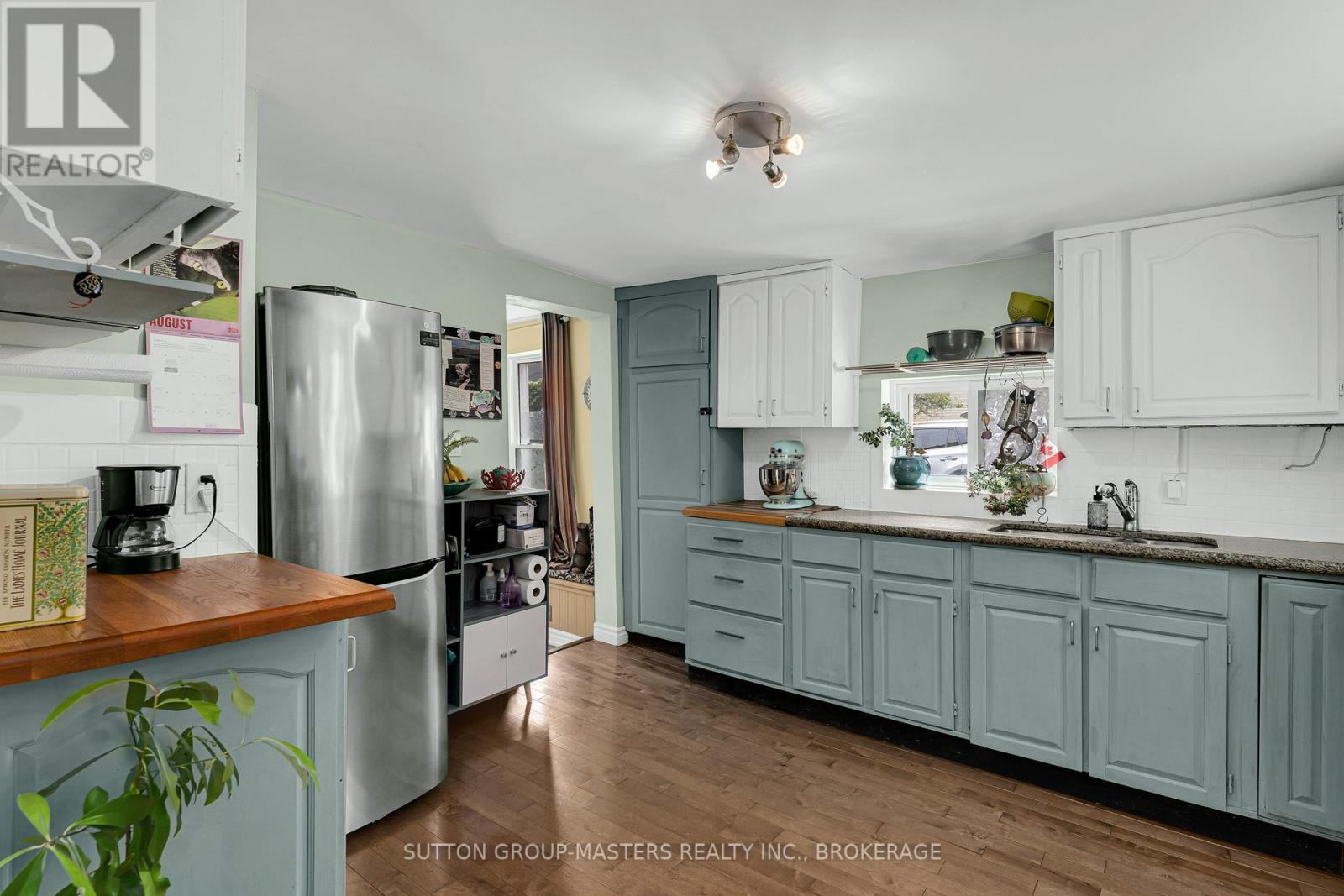 60 Centre Street, Gananoque, Ontario K7G 2H7 - Photo 9 - X12538454