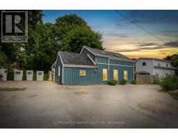 60 CENTRE STREET, Gananoque, Ontario