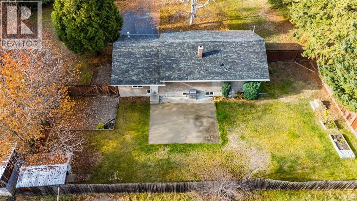 940 Columbia Road, Castlegar, British Columbia  V1N 4K5 - Photo 13 - 10369092