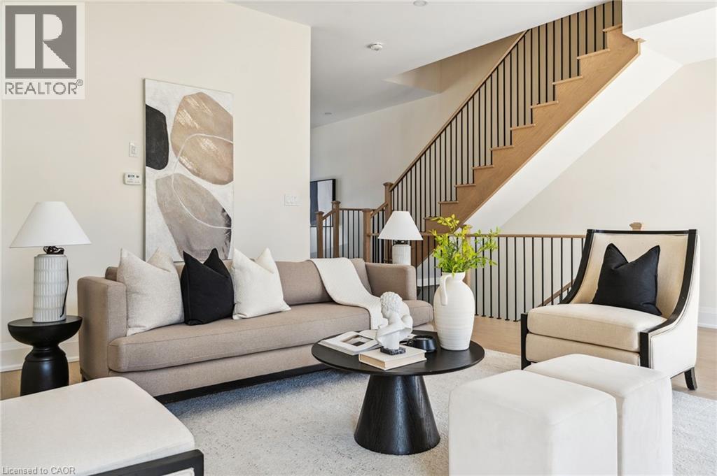 2282 Sovereign Street, Oakville, Ontario  L6L 0H9 - Photo 9 - 40758510