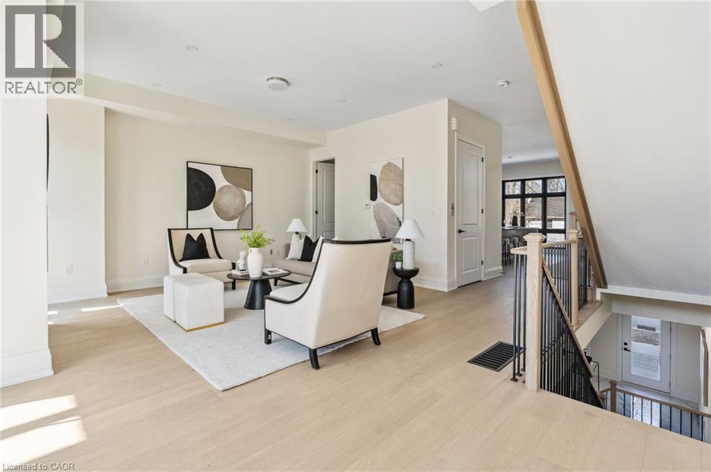 2282 Sovereign Street, Oakville, Ontario  L6L 0H9 - Photo 8 - 40758510