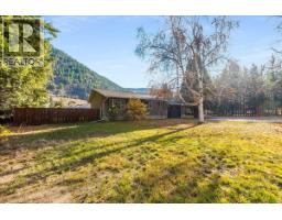 940 Columbia Road, castlegar, British Columbia