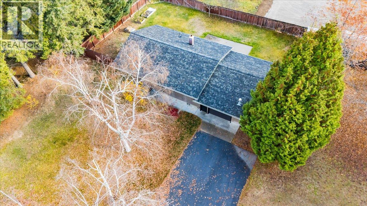 940 Columbia Road, Castlegar, British Columbia  V1N 4K5 - Photo 7 - 10369092