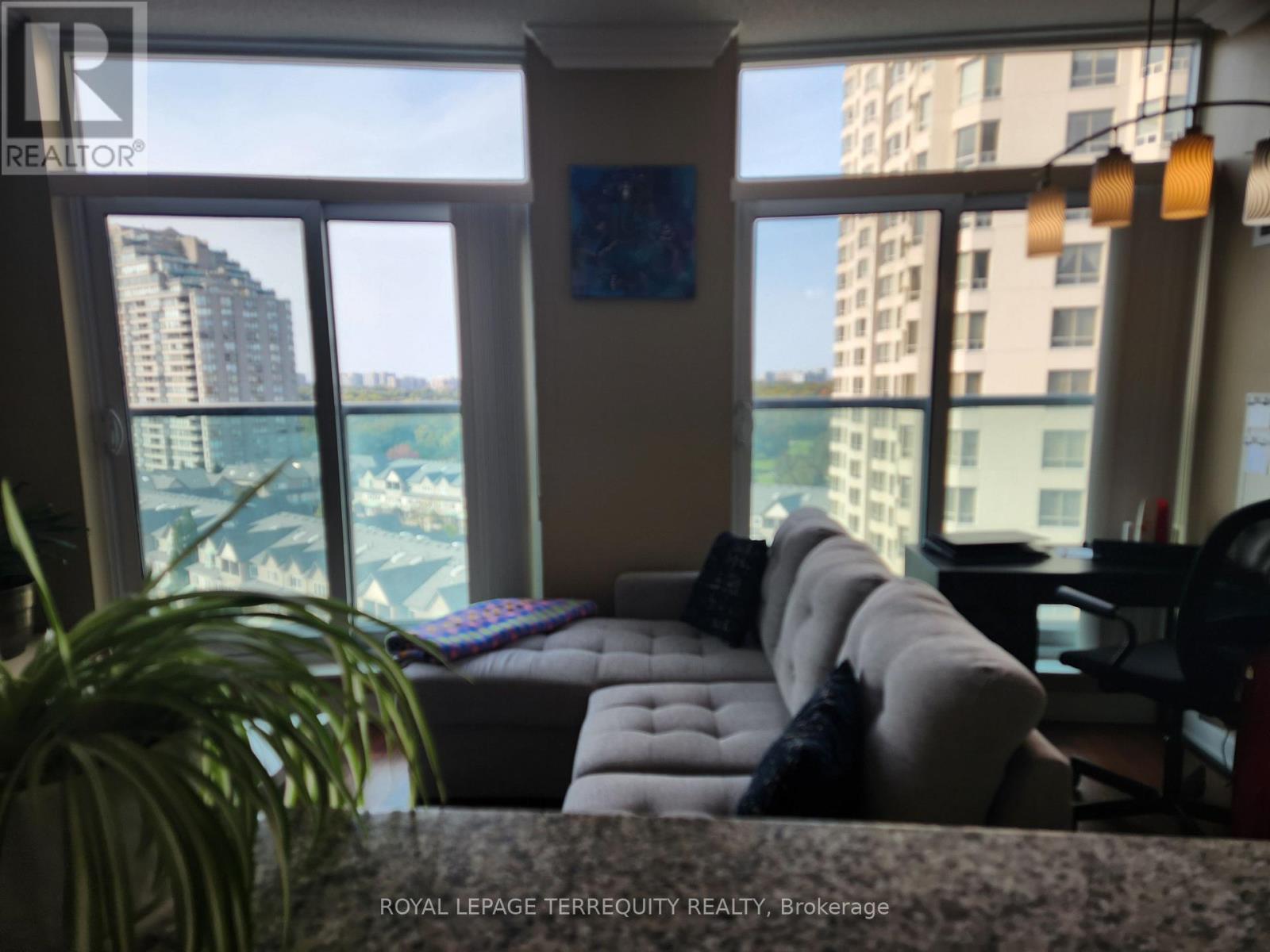 1223 - 238 Bonis Avenue, Toronto, Ontario  M1T 3W7 - Photo 3 - E12538156