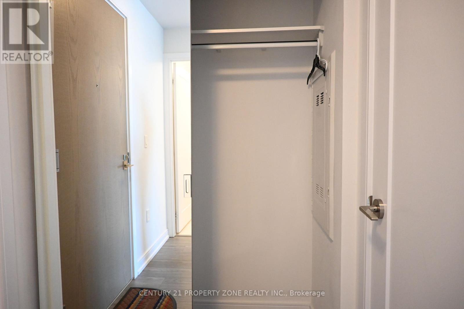 210 - 225 Village Green Square, Toronto, Ontario  M1S 0N4 - Photo 7 - E12538214